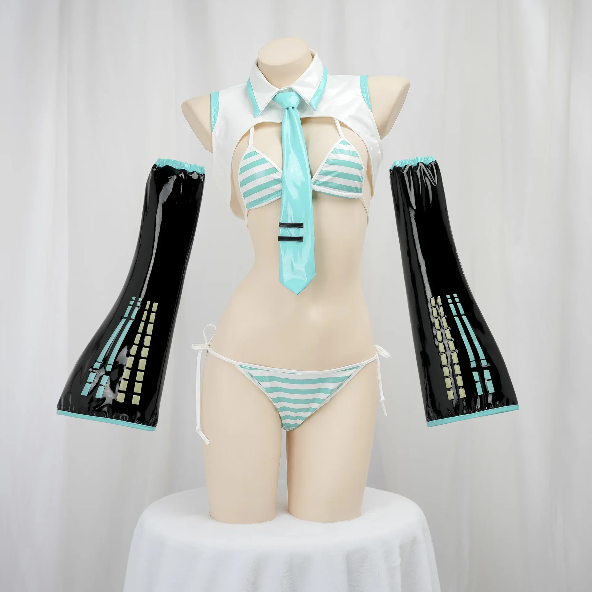 アニメミクコスプレミクフォーミュラスーツコスプレ衣装女の子雪 - Anime Cosplay Bikini のレビューと価格